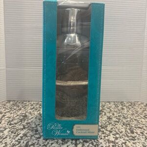 New - Pioneer Woman Cassie Embossed Glass Cocktail Mixer *Teal* Special Edition!